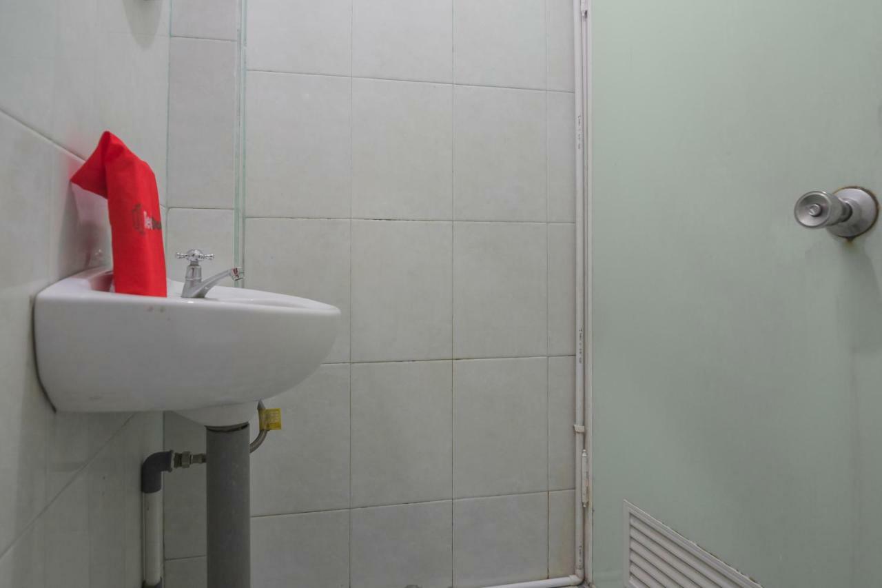 Reddoorz Near Gajah Mada Pontianak Hotel Luaran gambar